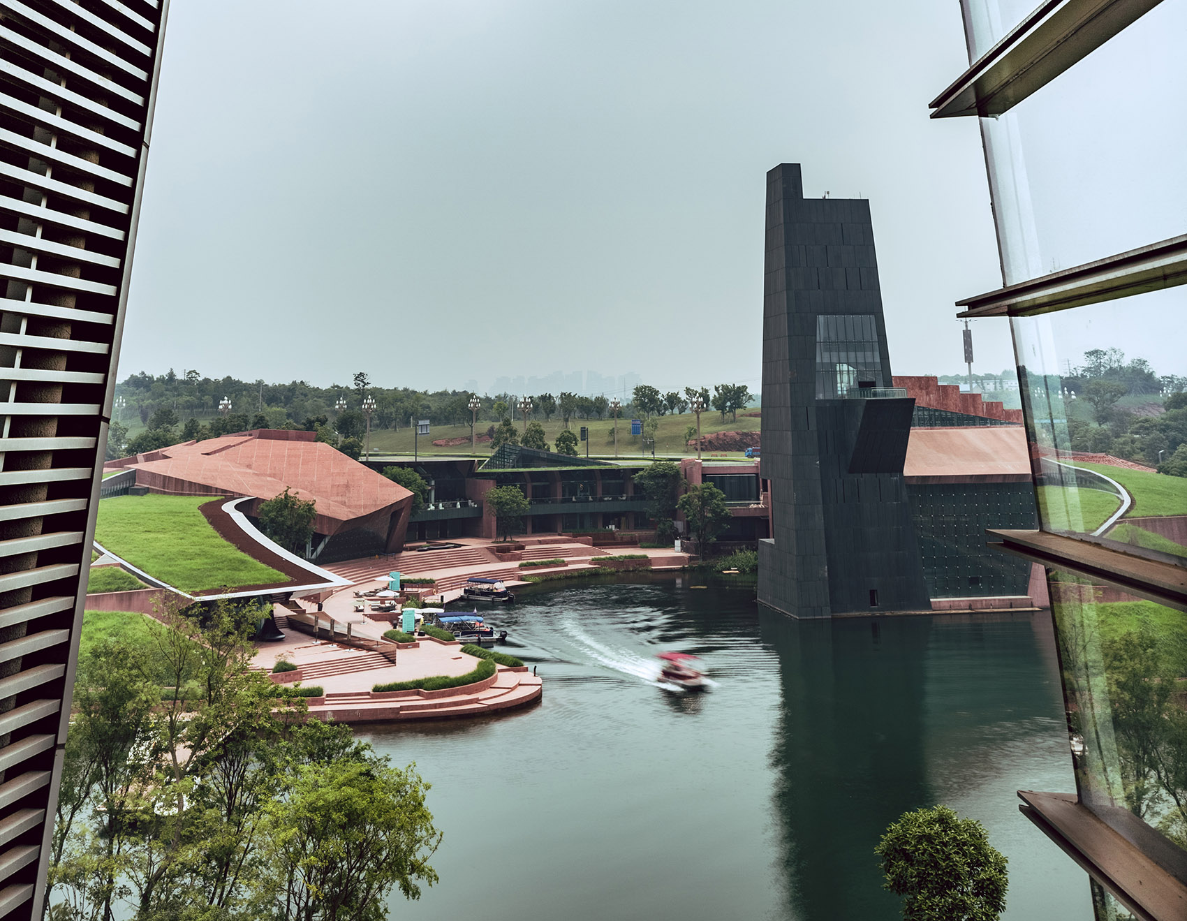 安托内.普雷多克与麓湖艺展中心, 成都 / Antoine Predock-77