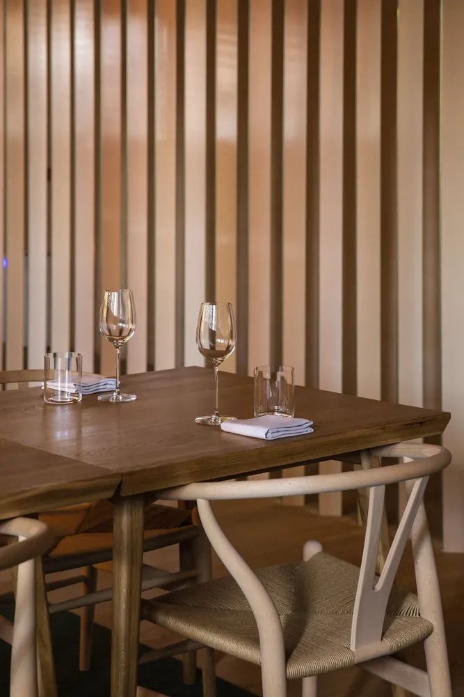 香港乳清餐厅丨中国香港丨亚太公装-24