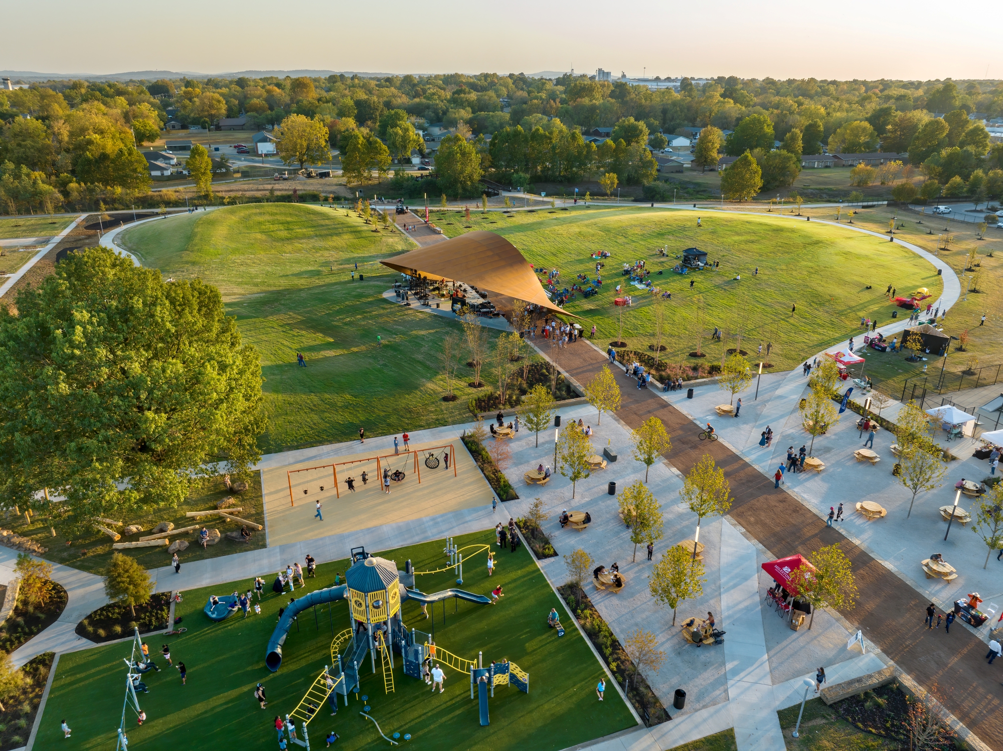 Luther George Park Performance Pavilion / Trahan Architects-36