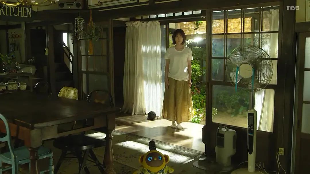 《钱断情始》里的日式 Shabby-chic 家居美学-71