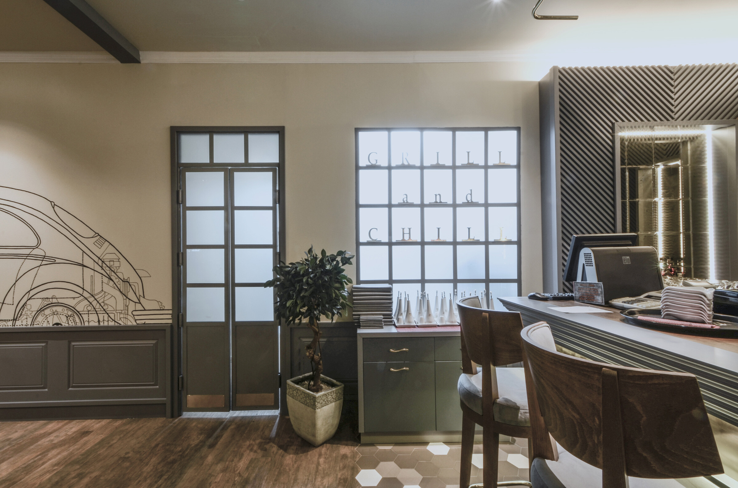 温馨复古的黄室餐厅-16