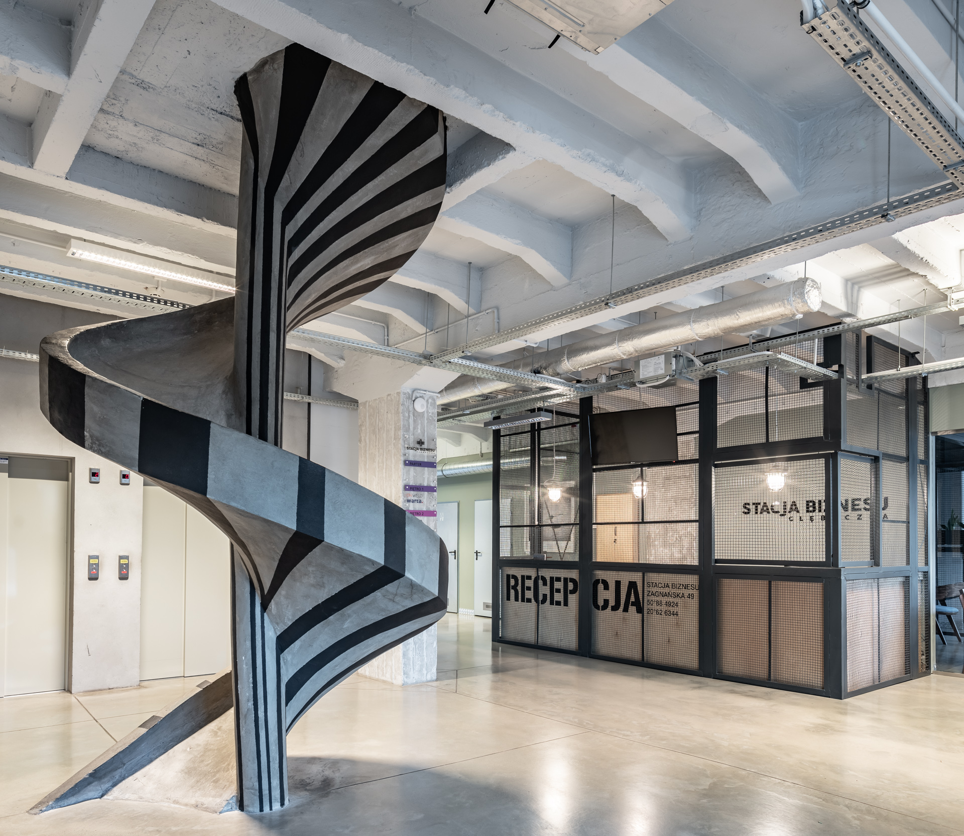 商业站丨波兰丨Piotr Hardecki Architekt-18