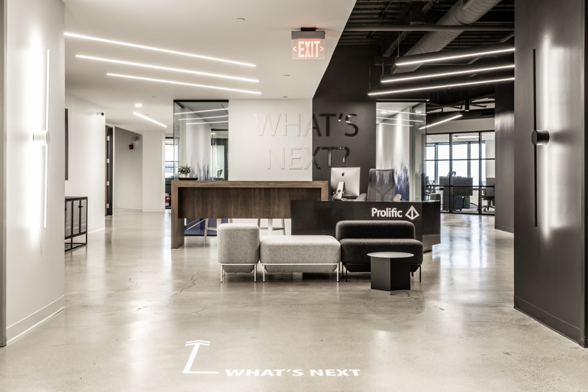 融合品牌特色的 Prolific 办公室设计丨美国印第安纳波利斯丨Parallel Design Group-13
