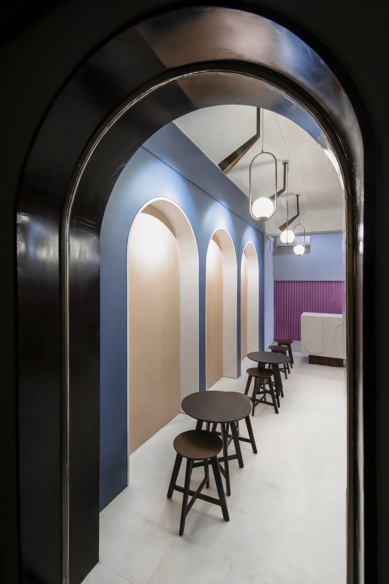 色彩鲜明的当代咖啡馆设计·BLACK Café丨孟加拉国达卡丨VINNO Sthapotto-10