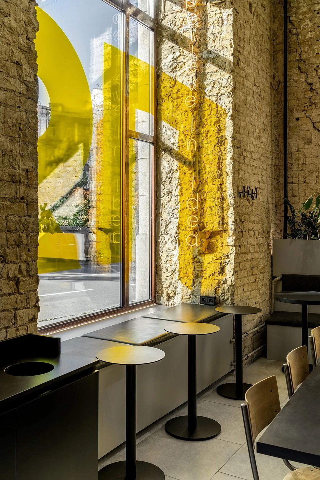 自然优雅的 450㎡乌克兰简约别墅设计-33