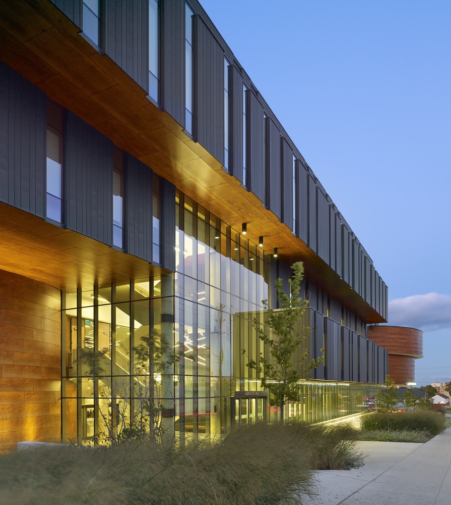 拉扎里迪斯厅-51