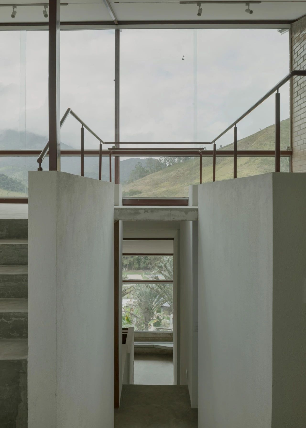 加维亚的房子丨巴西里约热内卢丨gru.a-57