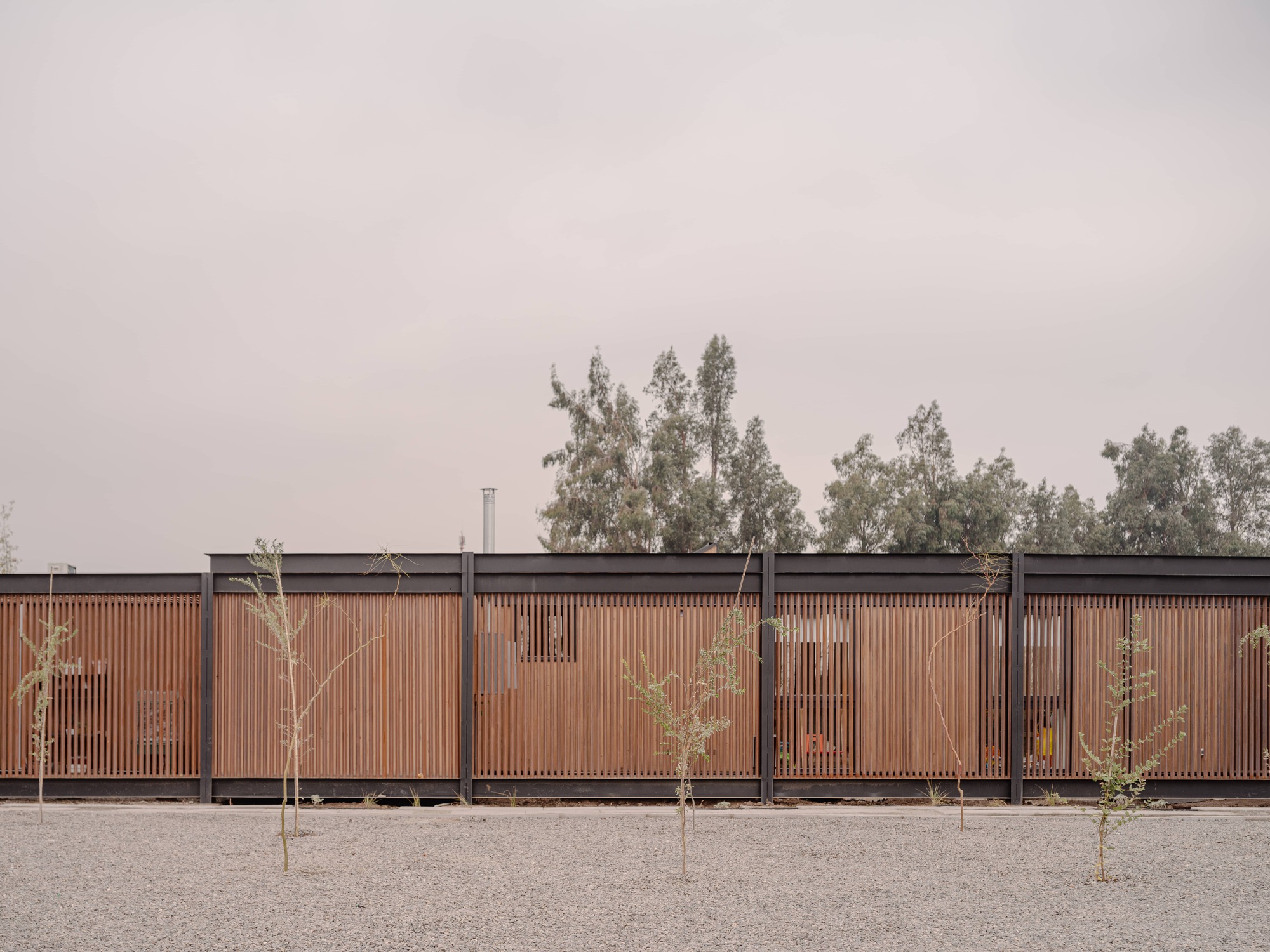 House with Lucarna / Paralelo Transversal-19