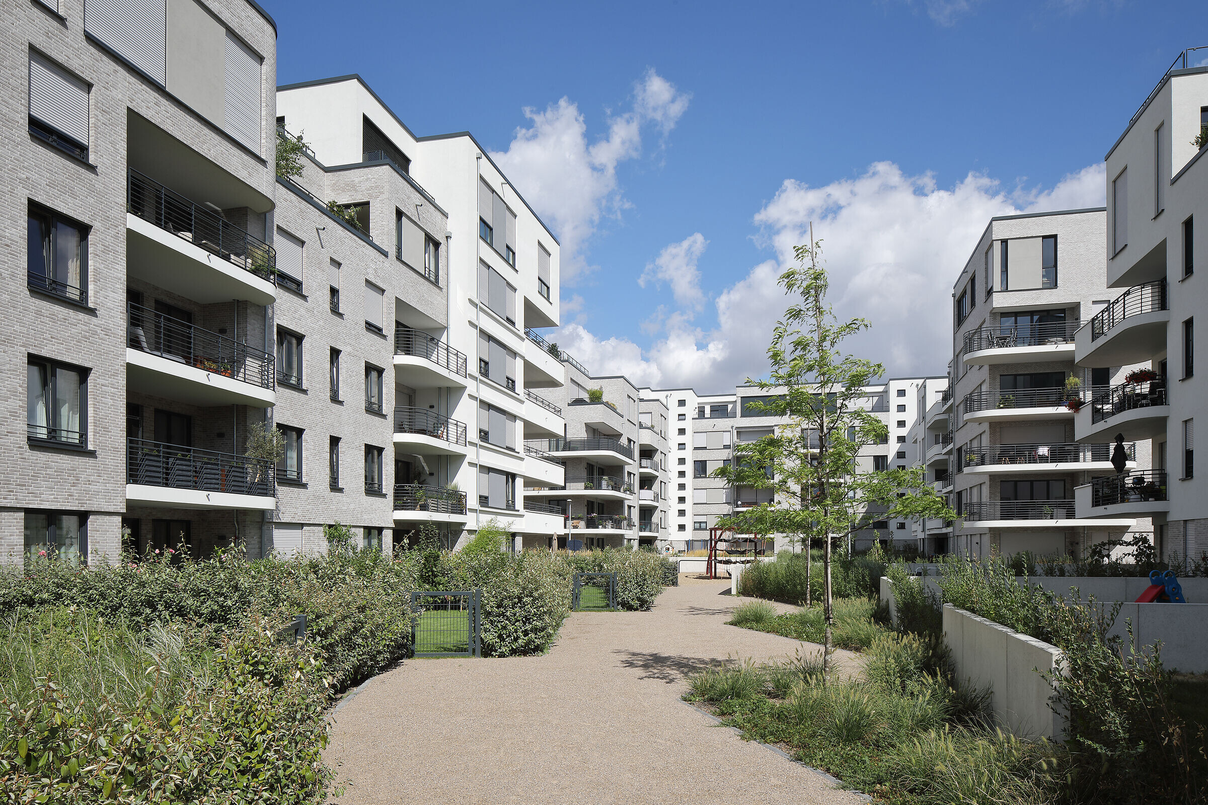 德国杜塞尔多夫 Grafental 住宅区 | 现代主义风格的宜居城市森林-12