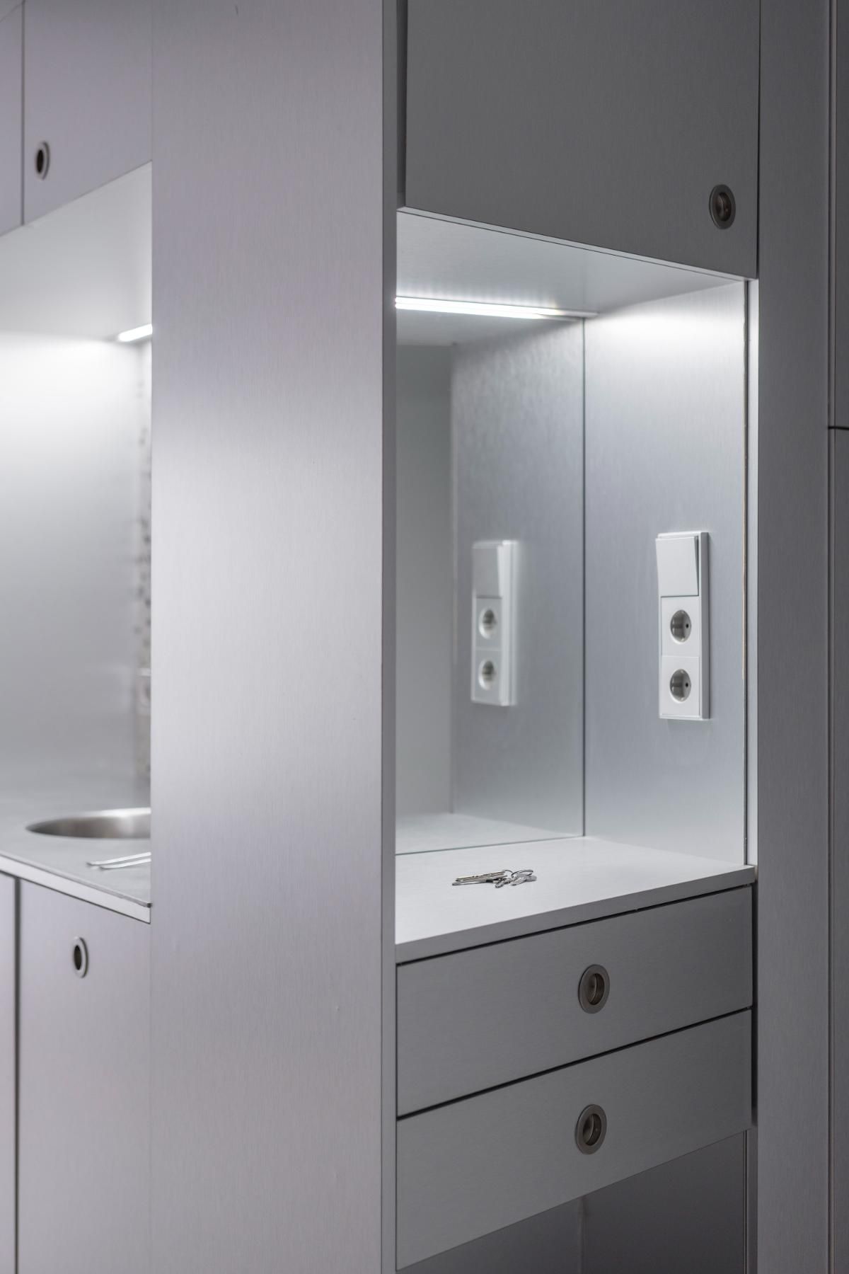 马德里马拉萨尼亚区“魔法三角形”住宅改造丨西班牙马德里丨Pedro Pitarch-17