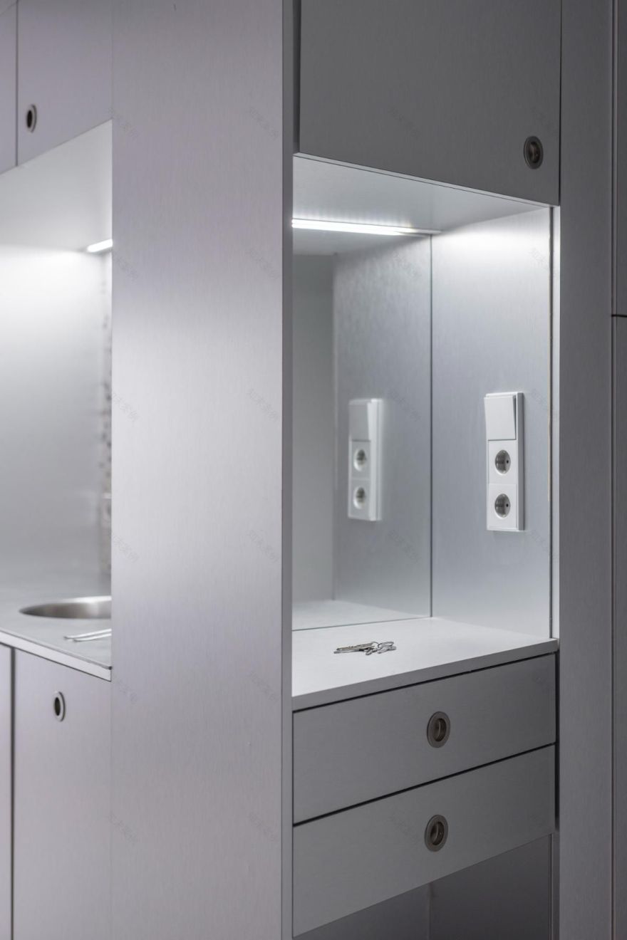 马德里马拉萨尼亚区“魔法三角形”住宅改造丨西班牙马德里丨Pedro Pitarch-17