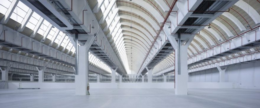 西班牙旧工厂翻新,韵律几何新风貌-33