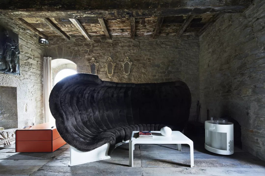 Prada 御用设计师的千年底蕴之家-32