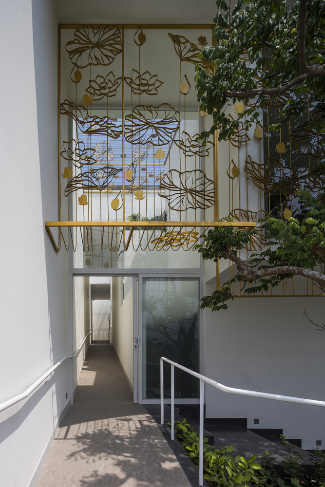 莲意盎然 · 越南残疾女儿的家庭温馨居-42