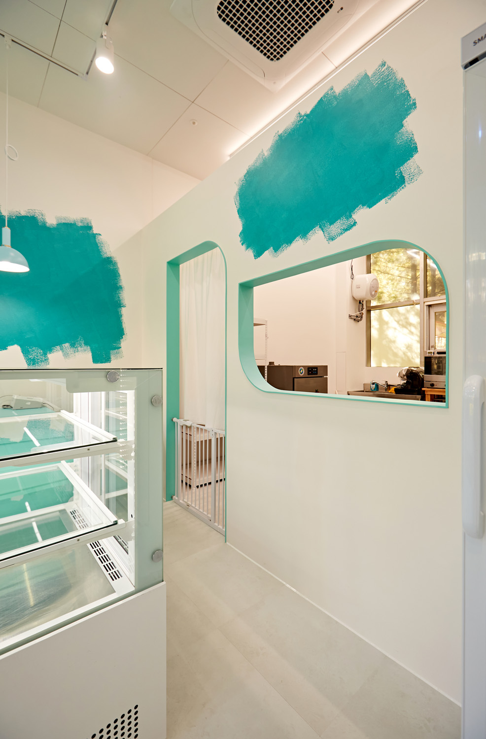 绿色清新，韩国零食店设计亮点-14