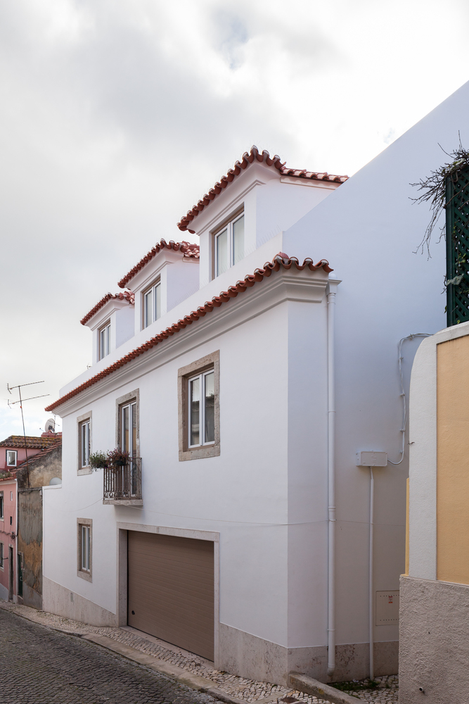 里斯本塔帕达教堂旁现代家庭住宅-52