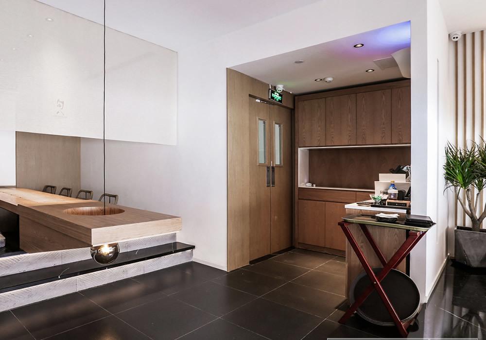 旬八办公室的现代简约设计-0