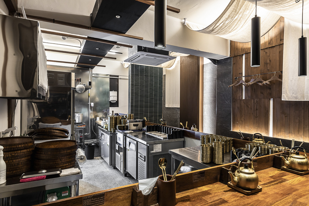 首尔 13 平韩餐小馆 | 极简氛围尽显东方美学-5