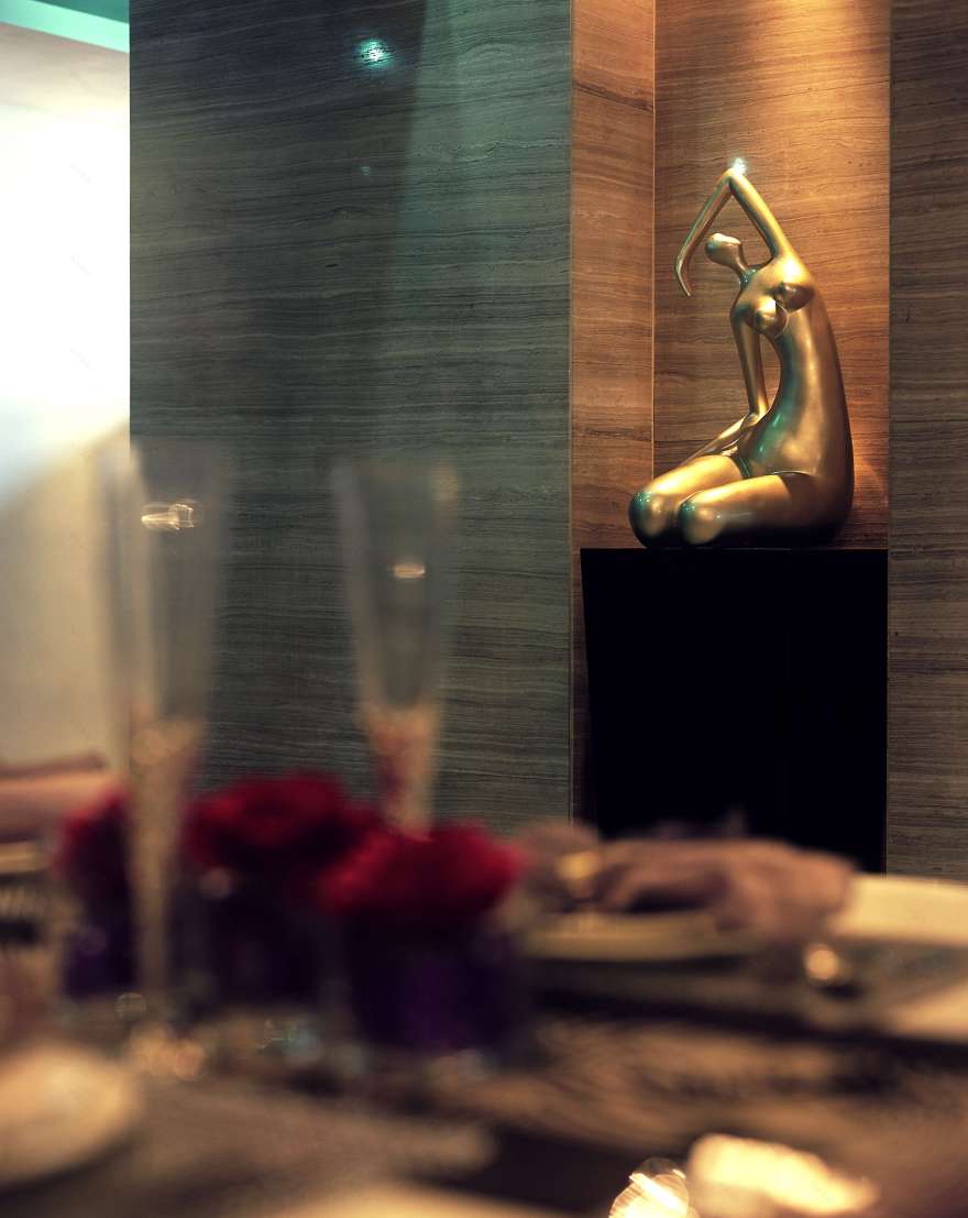 金泓凯旋城142户型-3