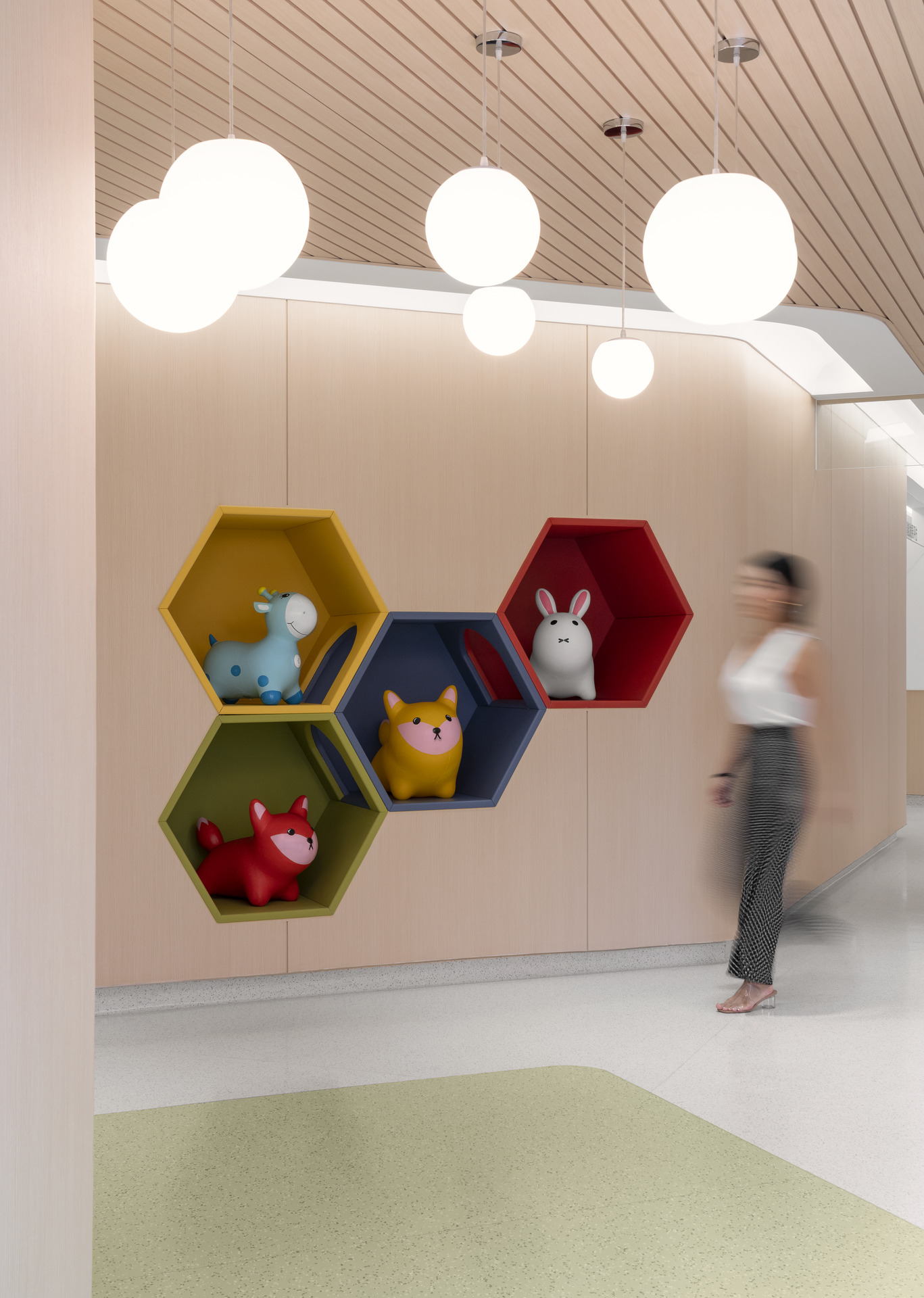 Xi’an Angel Children’s Clinic | Woods Bagot-11