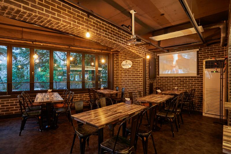 迷你的三十平米，打造专业的啤酒空间-11