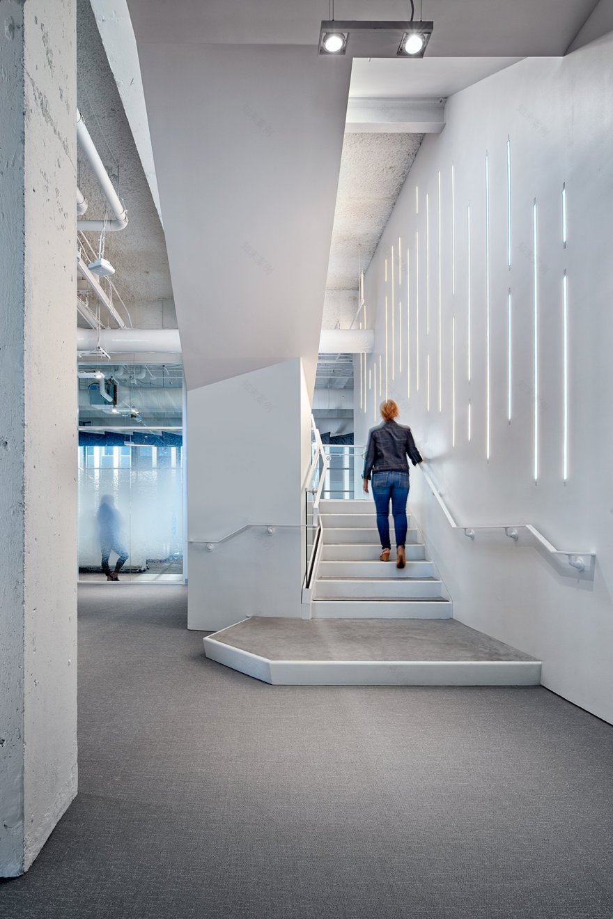 AP+I Design — Gen Digital San Francisco HQ by AP+I Design | A Cybersecurity-Focused Workplace -37