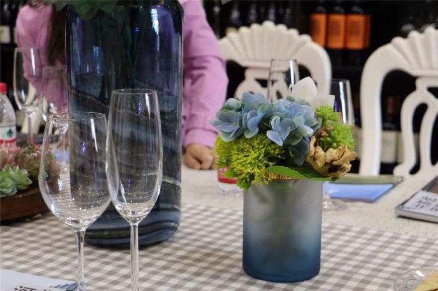 河北建筑装饰协会 | 红酒与花的艺术融合-24