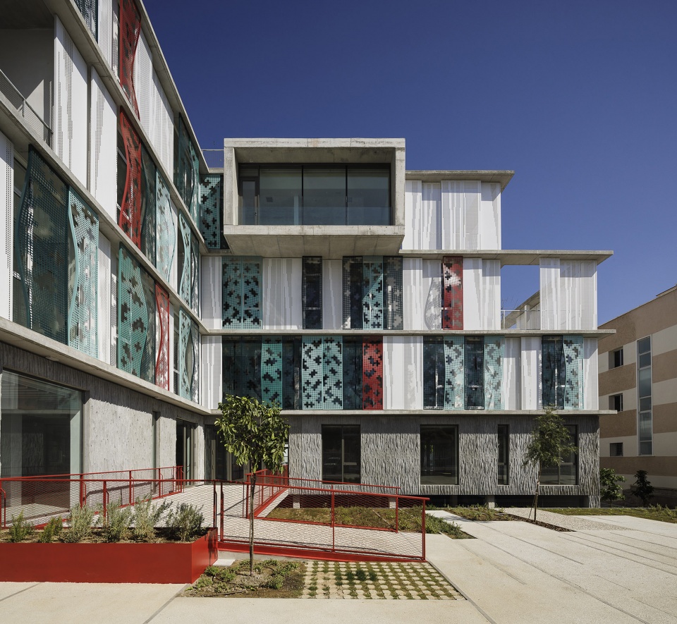 Malaga 红十字协会办公总部丨西班牙丨endosdedos® architecture-18