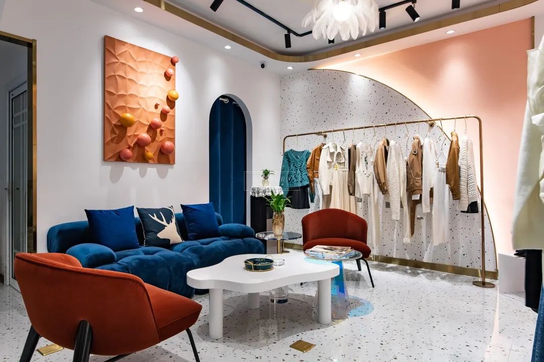 云南安宁轻奢时尚服饰店丨中国云南丨余得水-47