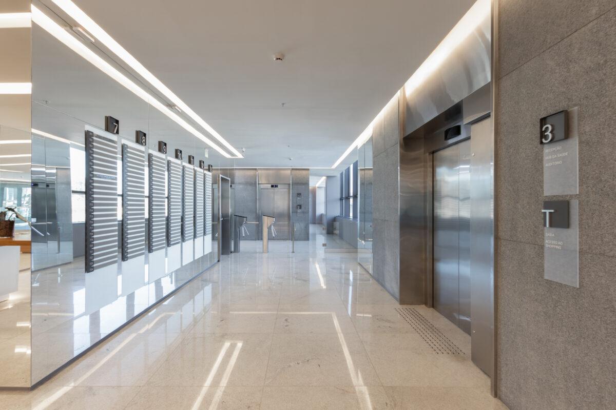 Linked Teresópolis - /STUDIOMDA - Wayfinding Design-3