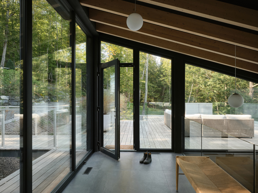 反坡住宅丨加拿大丨YH2 Architecture-33