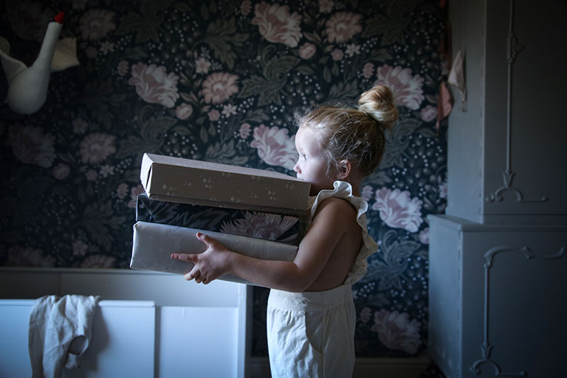 梦幻童趣，Sandberg 打造暗色调童话世界儿童壁纸-18