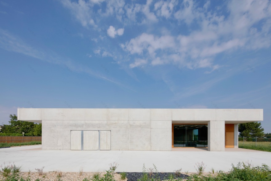 After-School Care & School Restaurant / LDA Architects-12