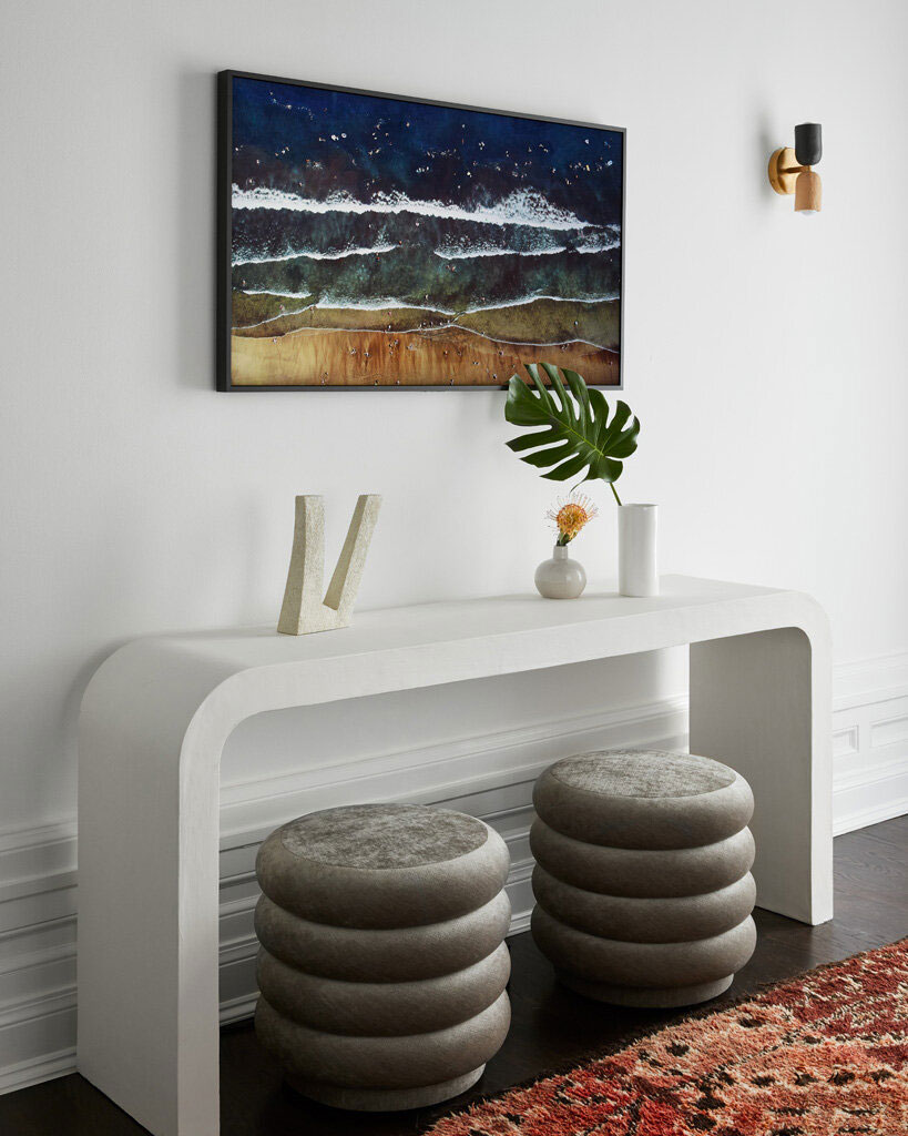 芝加哥奇幻住宅 | 黑色天花板与精致设计家具的完美结合-3