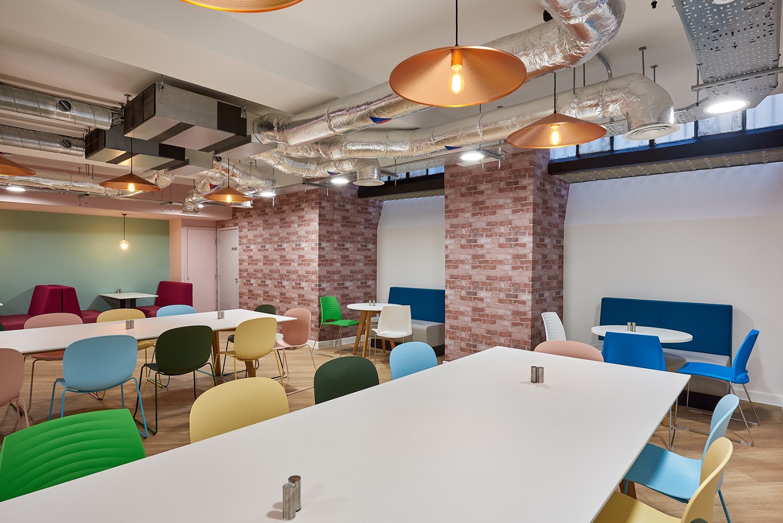 A Look Inside Mills & Reeve’s Modern Birmingham Office - Officelovin'-3