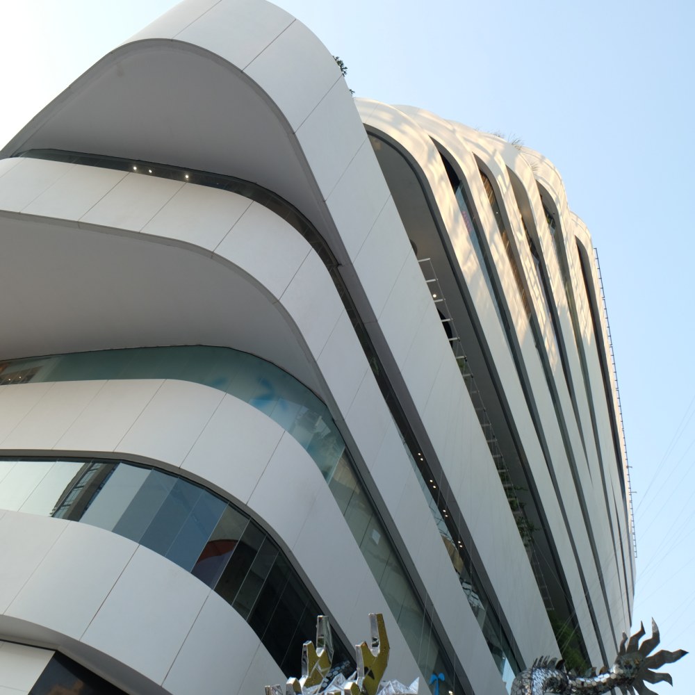 EM square in bangkok-1