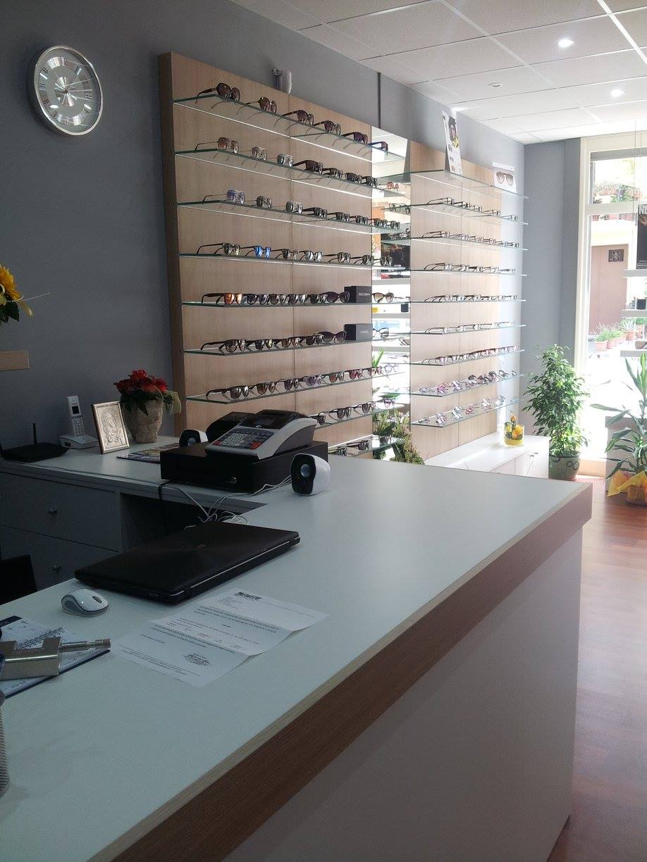 特米尼眼镜店-13