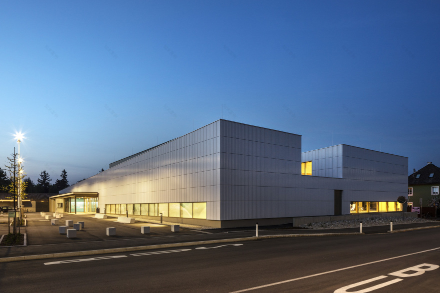 体育馆(Gärtner+Neururer丨体育馆丨Hallenbad Ried Im Innkreis Sauna and Pool)-45