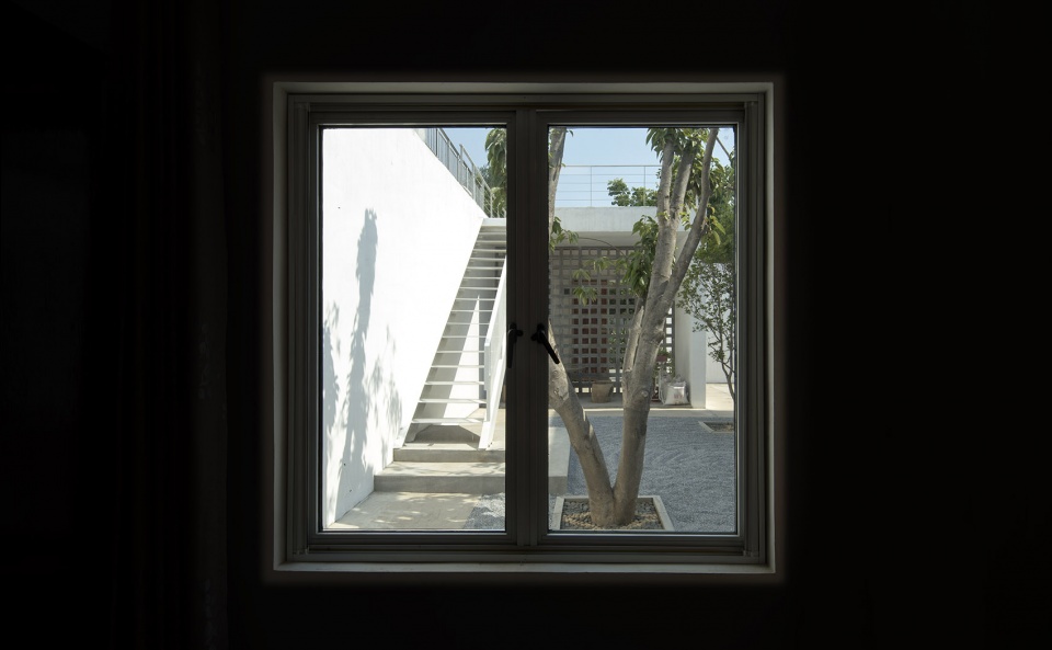 边界住宅 | 融入田野的九种空间关系-30