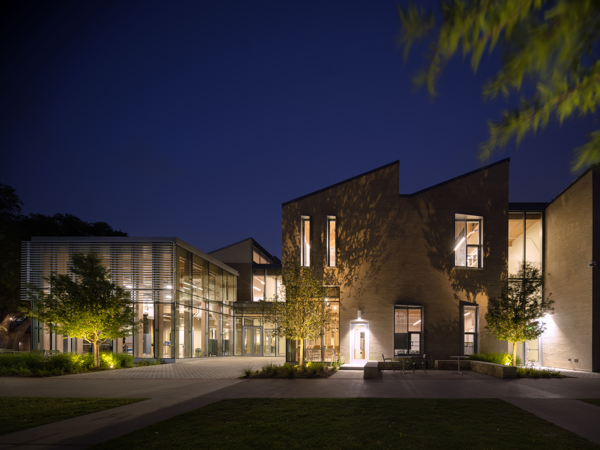 Greenhill School - Rosa O. Valdes STEM and Innovation Center丨Bohlin Cywinski Jackson-35