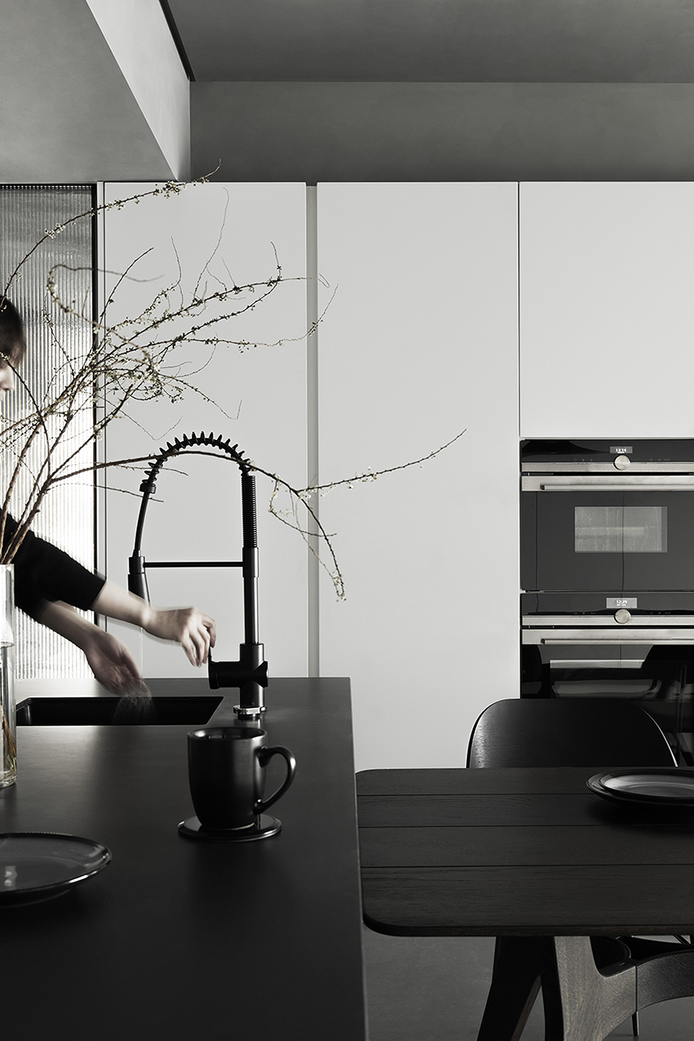 行走的墨线 · 极简黑白的至简之家丨中国重庆丨SIM 简线建筑,森也空间设计-11