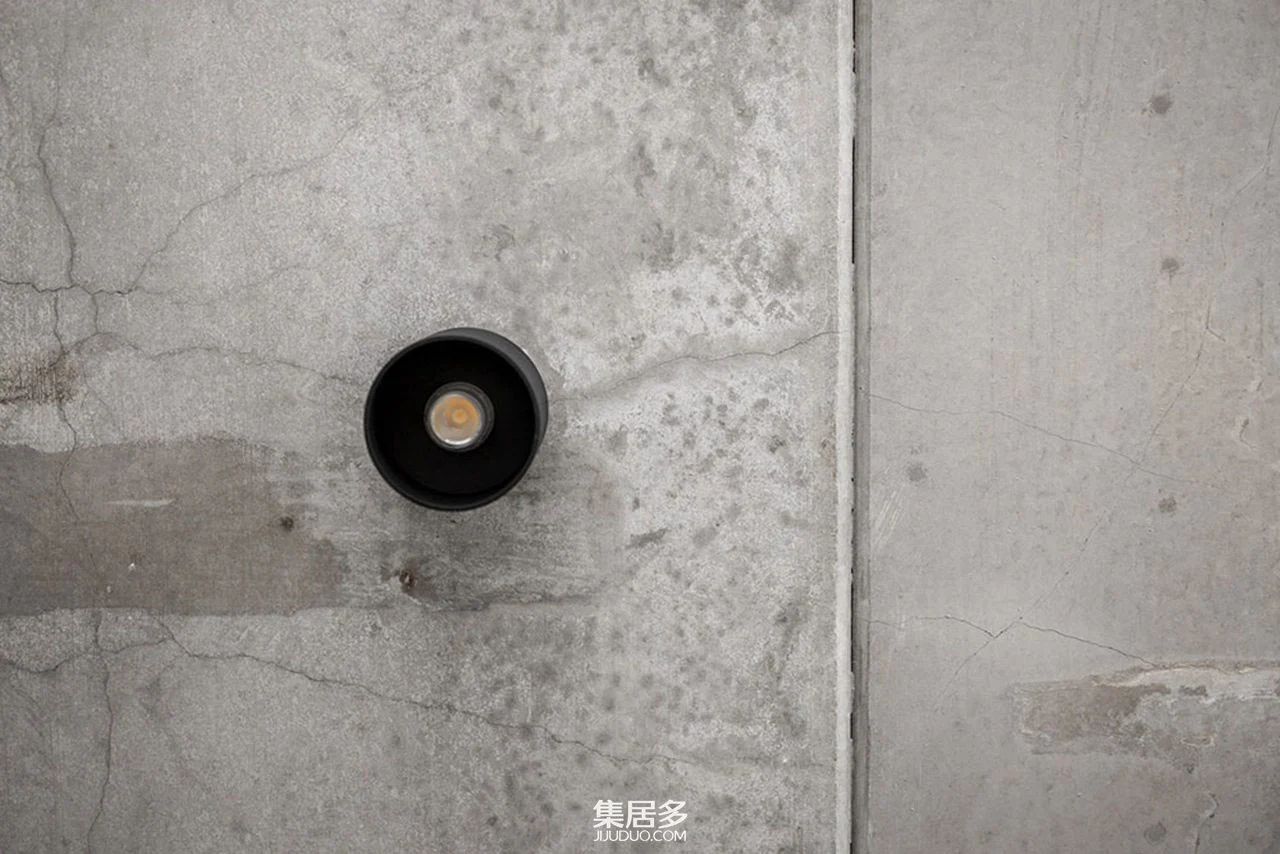 混凝土墙的斯堪的纳维亚小型公寓丨瑞典-13