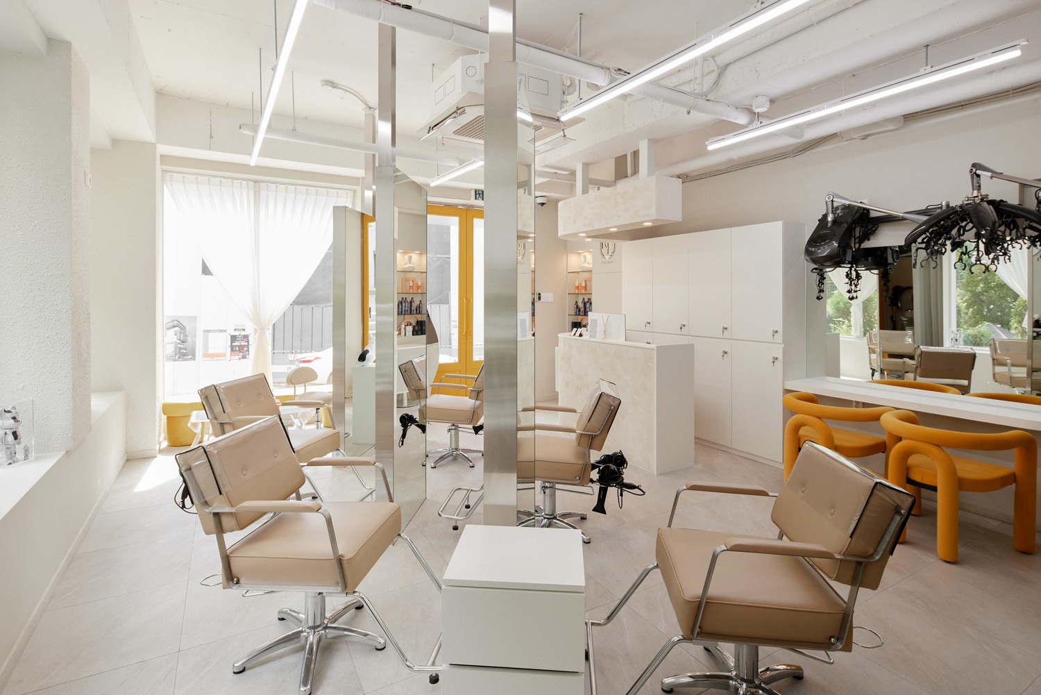 20 平米江南美容室设计 | 温馨氛围与白色&木纹的完美融合-5