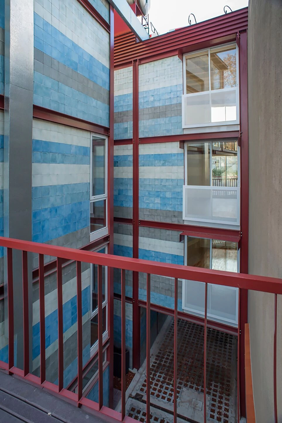 阿根廷钢结构公寓建筑的创意融合-24