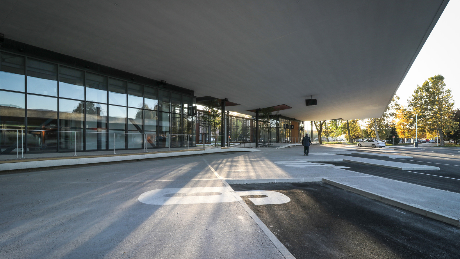 克罗地亚斯拉沃斯基·布罗德位巴士总站丨桑格勒+AVP 建筑师事务所-28