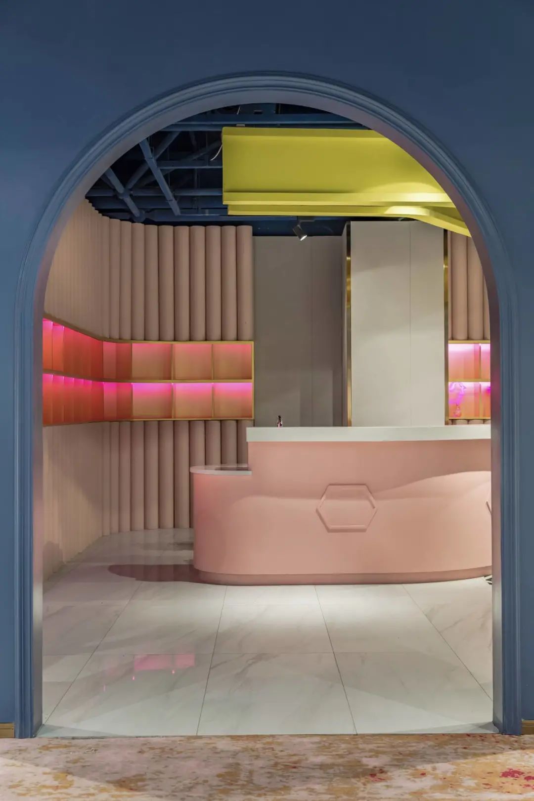 越秀弗思特婚纱店-16