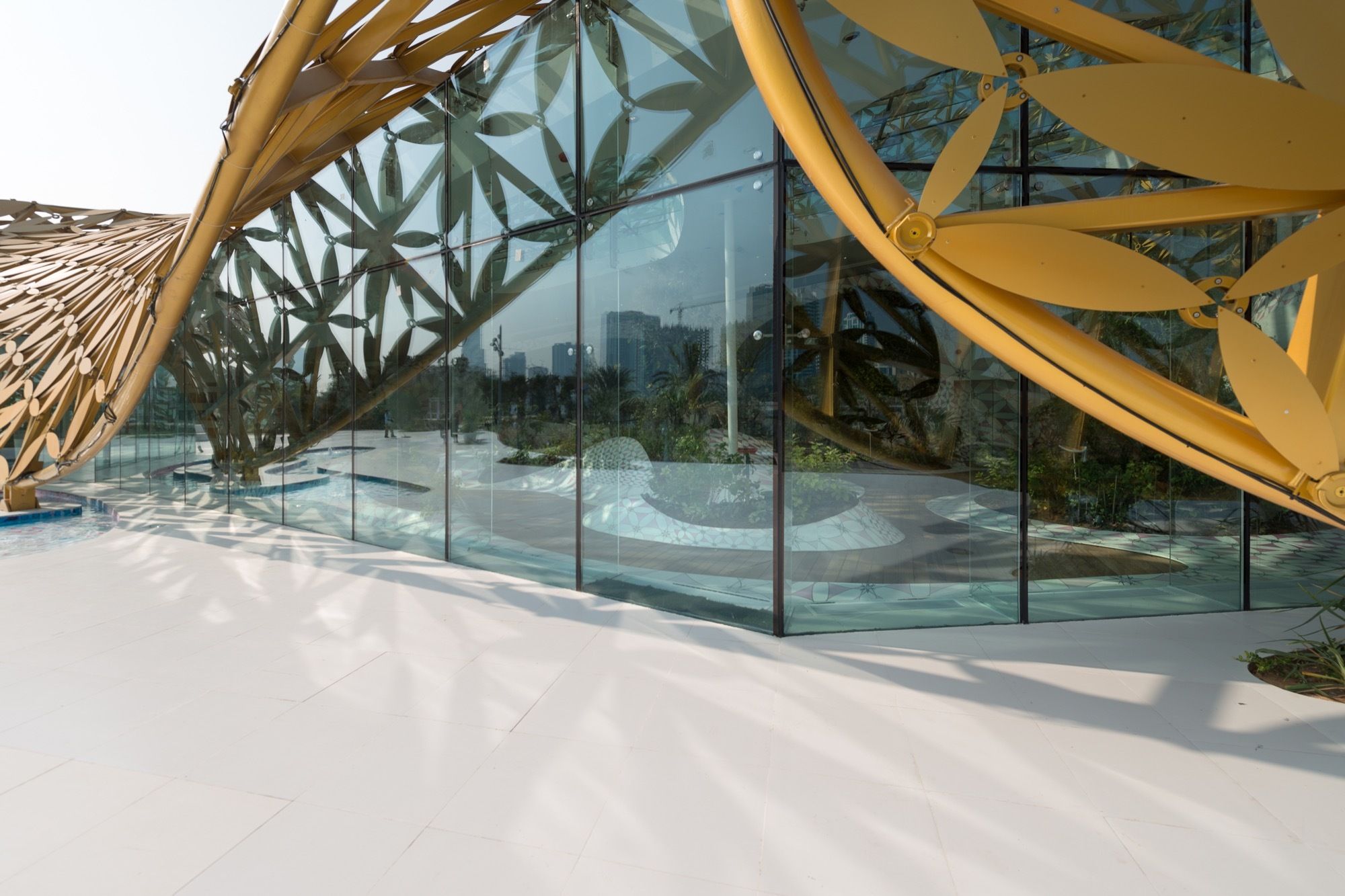 金叶嵌彩蝶——3deluxe 打造的中东热带雨林秘境-9