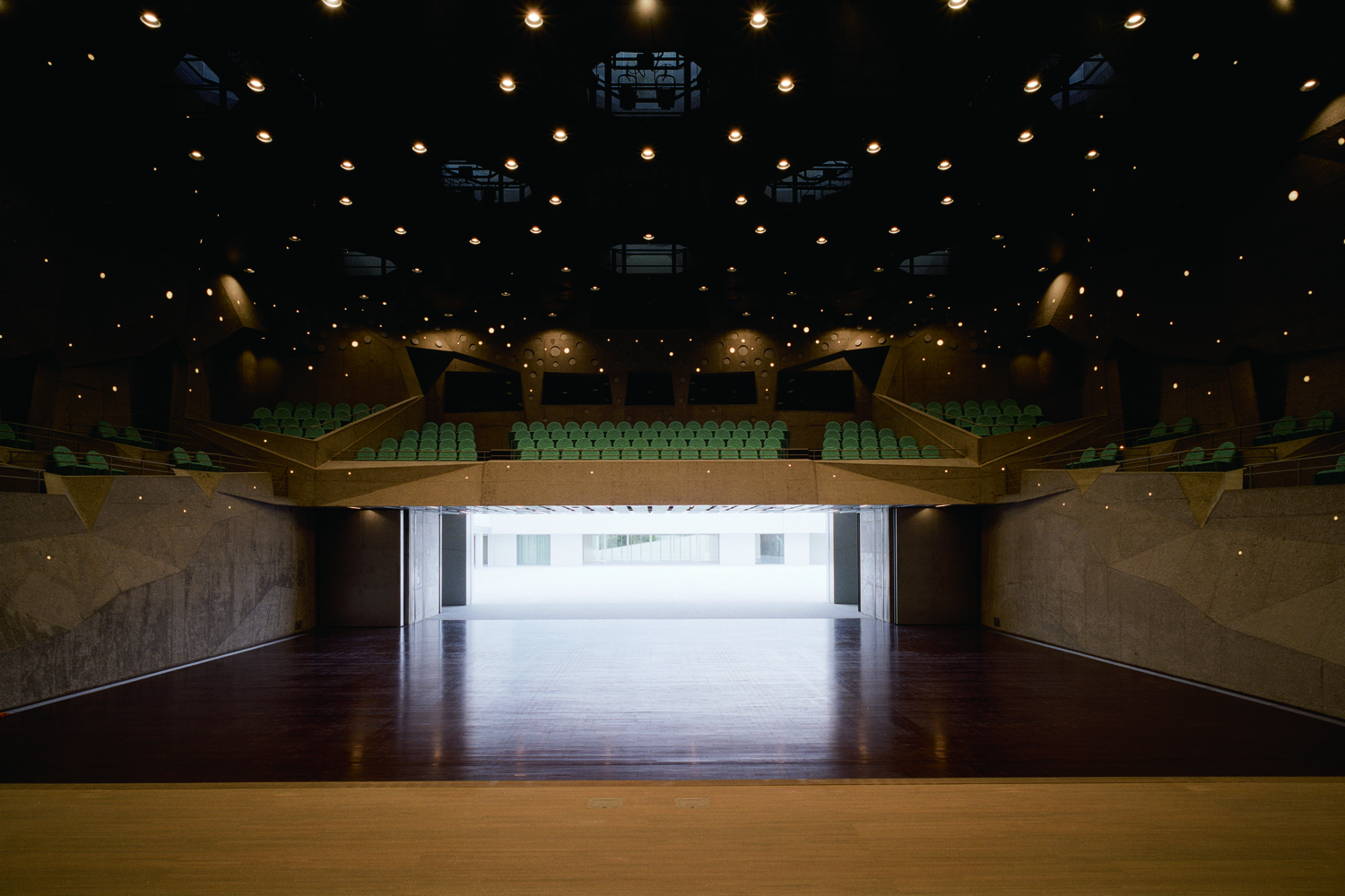 八丈市政府大楼与礼堂-19