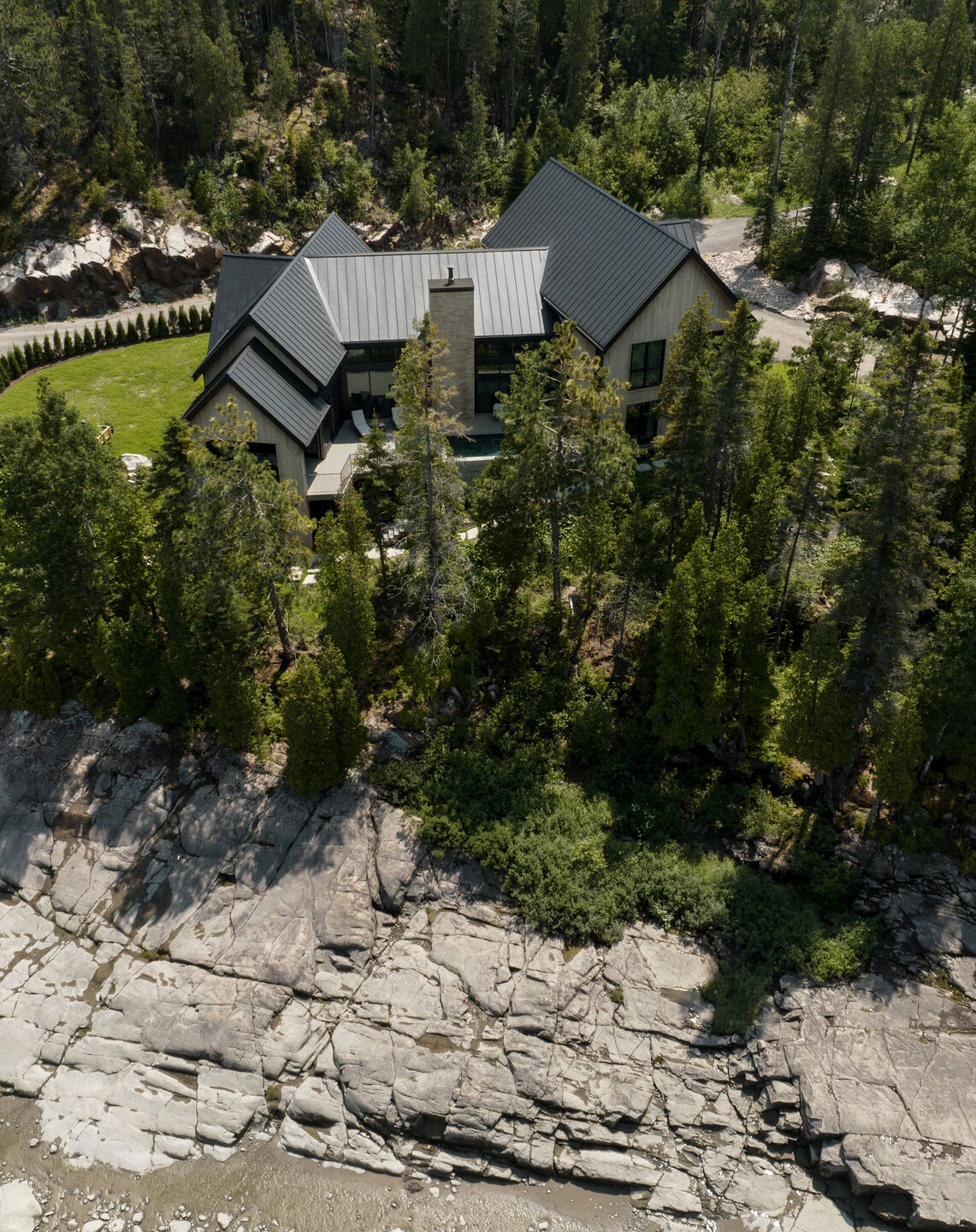 灰色山脉丨加拿大魁北克丨Matière Première Architecture-9