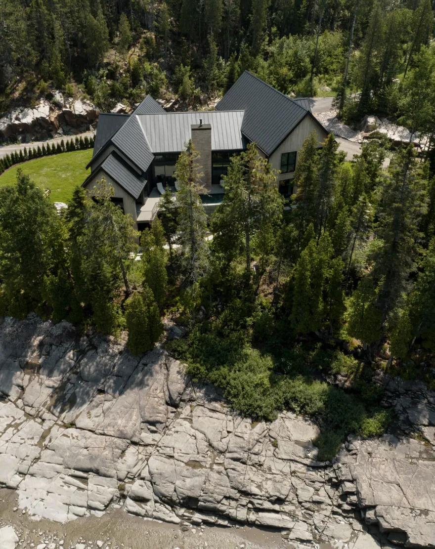 灰色山脉丨加拿大魁北克丨Matière Première Architecture-9